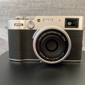 Fujifilm X100V – Silver – Compact Premium Camera in Great Condition